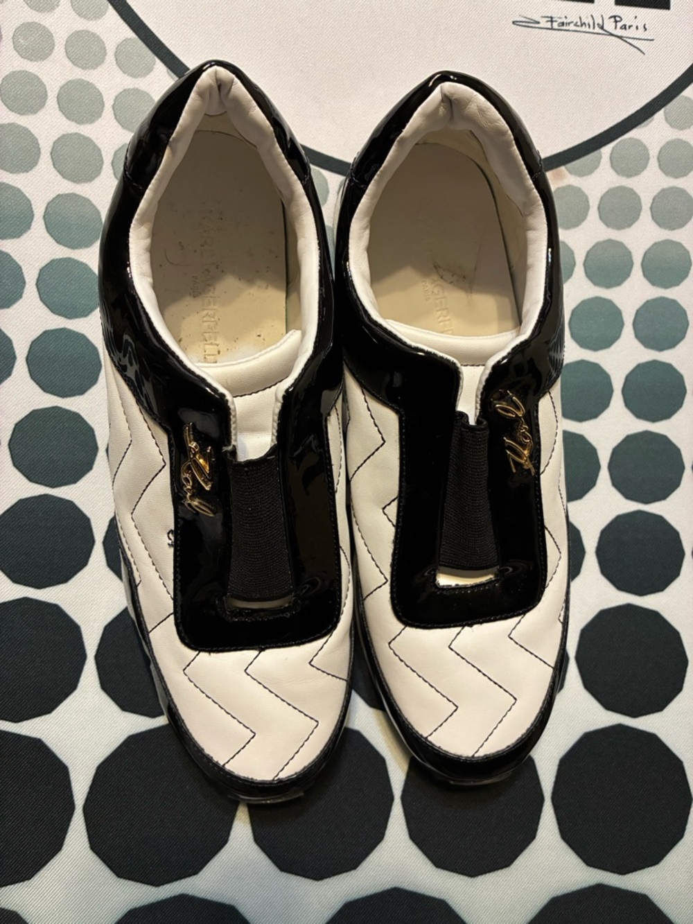 Karl Lagerfeld Sneaker, Size 9